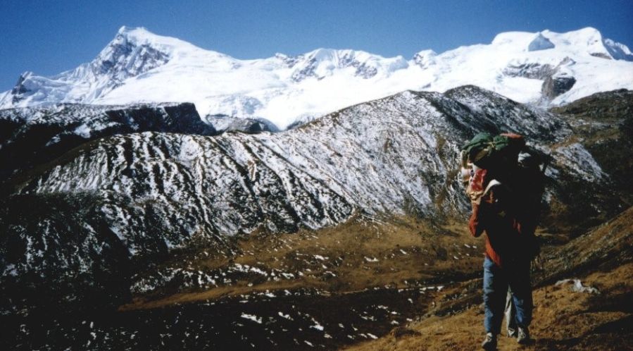 Nau Lekh and Mera Peak on descent into Hongu Valley