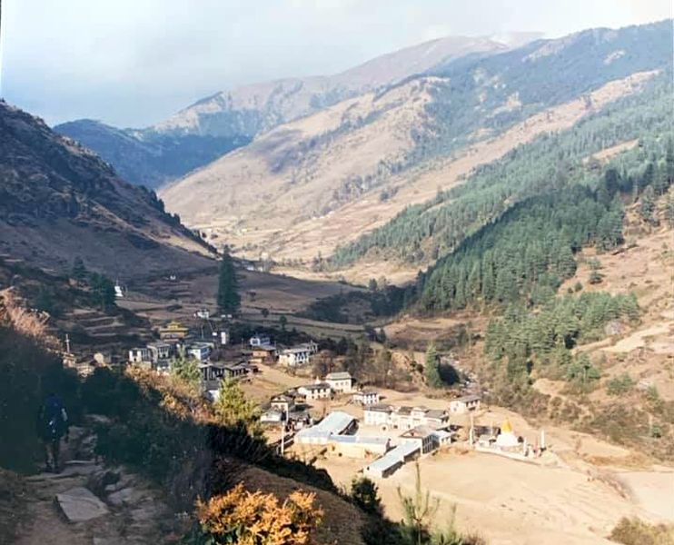 Junbesi Village on the trade route from Jiri to Namche Bazaar