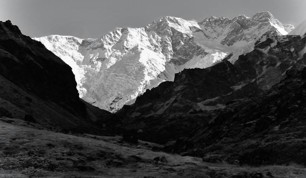 Kangchenjunga South Side from Oktang