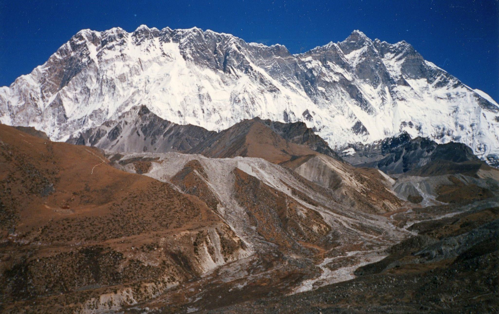 Nuptse-Lhotse Wall from Chukhung