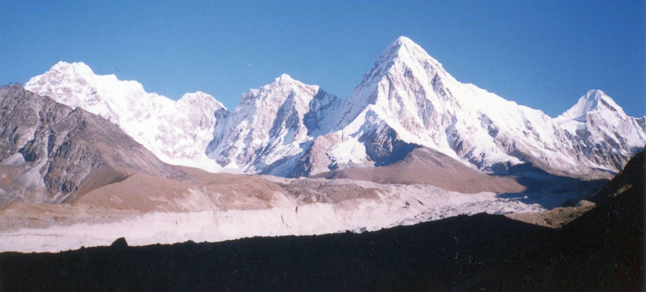 Mount Pumori ( 7161m ) above Kallar Pattar