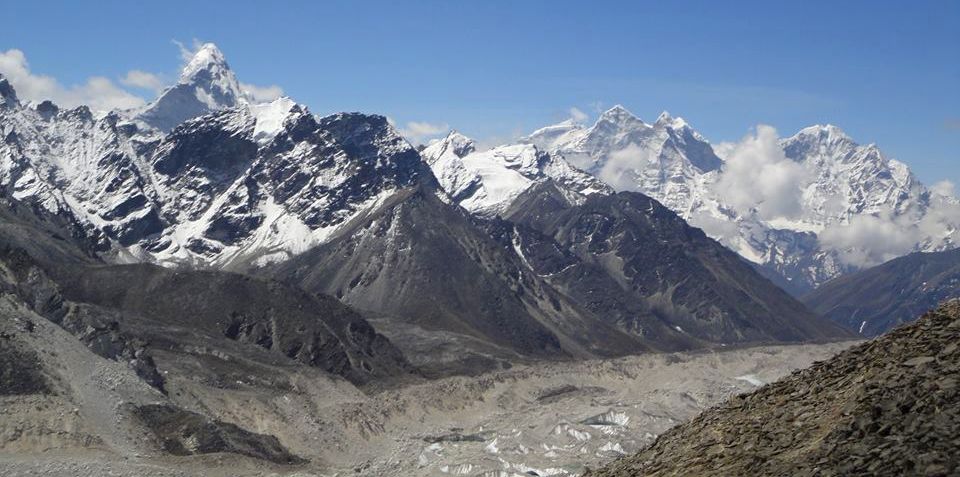 Ama Dablam and the Khumbu Glacier from Kallar Pattar