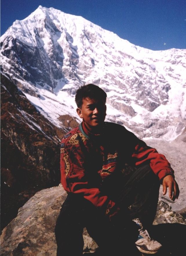 Nuru Sherpa and Mount Langtang Lirung