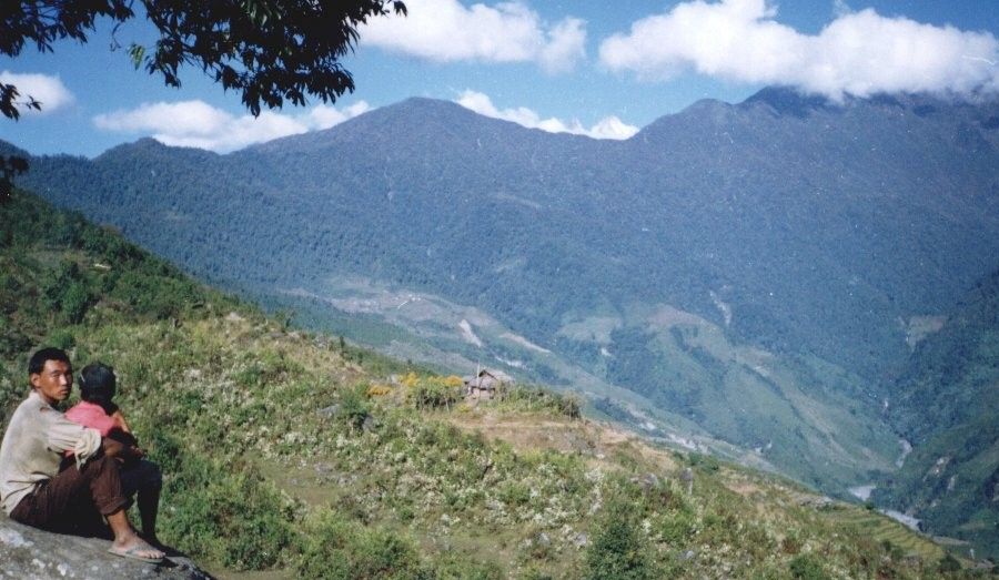 Kasuwa Khola Valley on ascent from Seduah to Tashigaon on route to the Shipton La and the Barun Valley