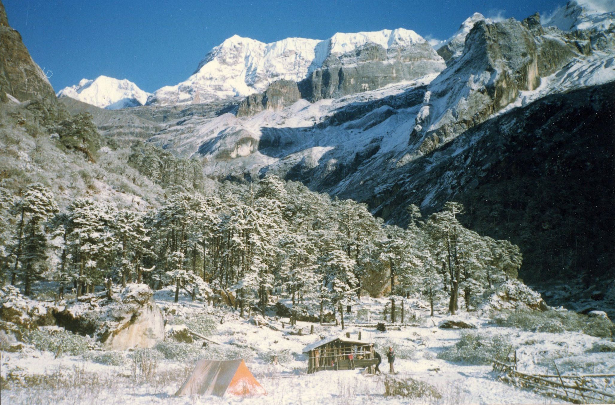 Camp at Nehe Kharka in the Barun Valley
