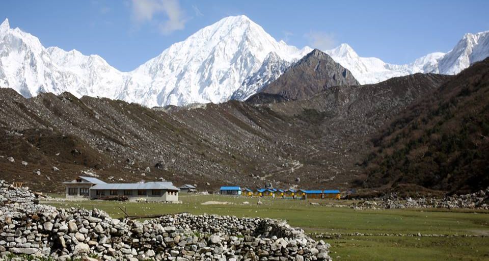Himlung Himal ( 7126m ) in The Peri Himal from Bhimthang beneath the Larkya La