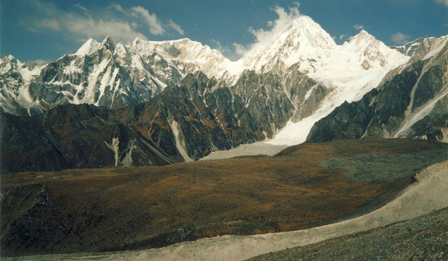 Himlung Himal ( 7126m ) in The Peri Himal