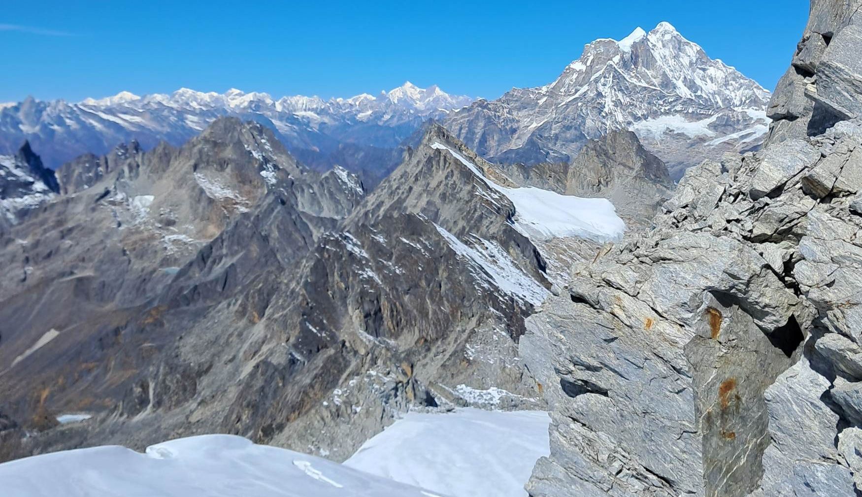 Gauri Shankar from un-named Peak ( c5800m )  in the Rolwaling Himal