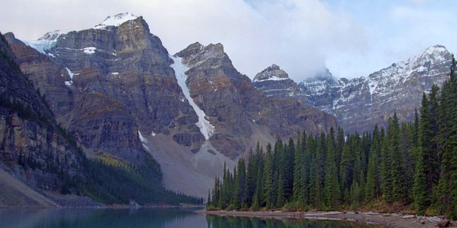 Moraine Lake in Banff National Park, Alberta, Canada