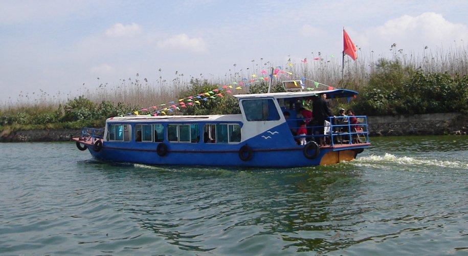 Cruise Boat on Dian Chi ( Lake Dian )