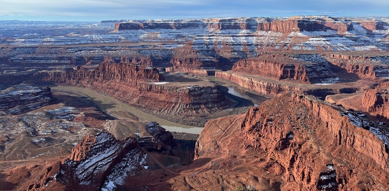 Overlook at Dead Horse Point on " Island in the Sky "