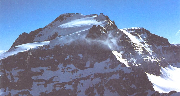 Gran Paradiso ( 4061m ) in the Italian Alps
