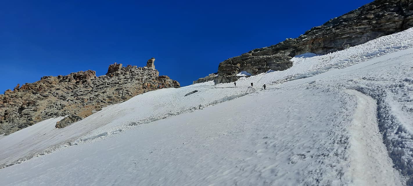 Approach to summit of Gran Paradiso