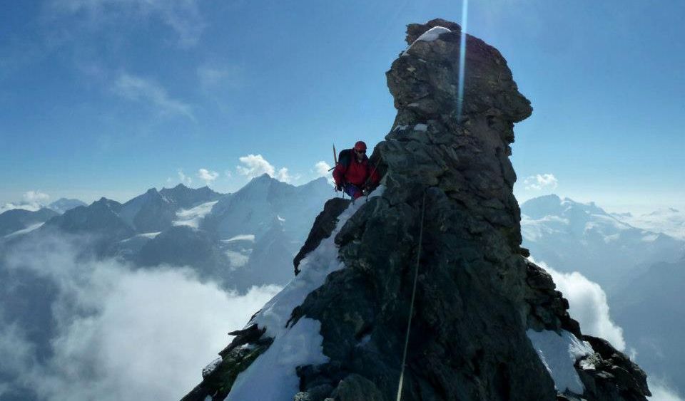 Gendarme on the East Ridge ( normal route ) of the Weisshorn
