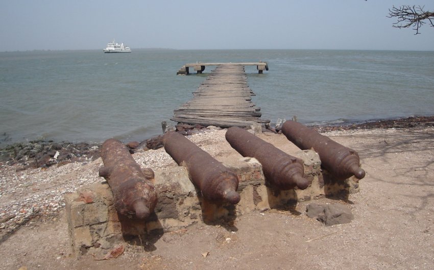 Old cannons on James Island
