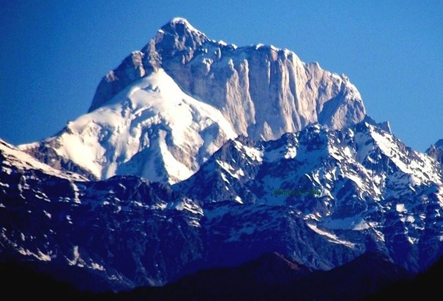 Thalay Sagar ( 6904m ) in the Indian Himalaya