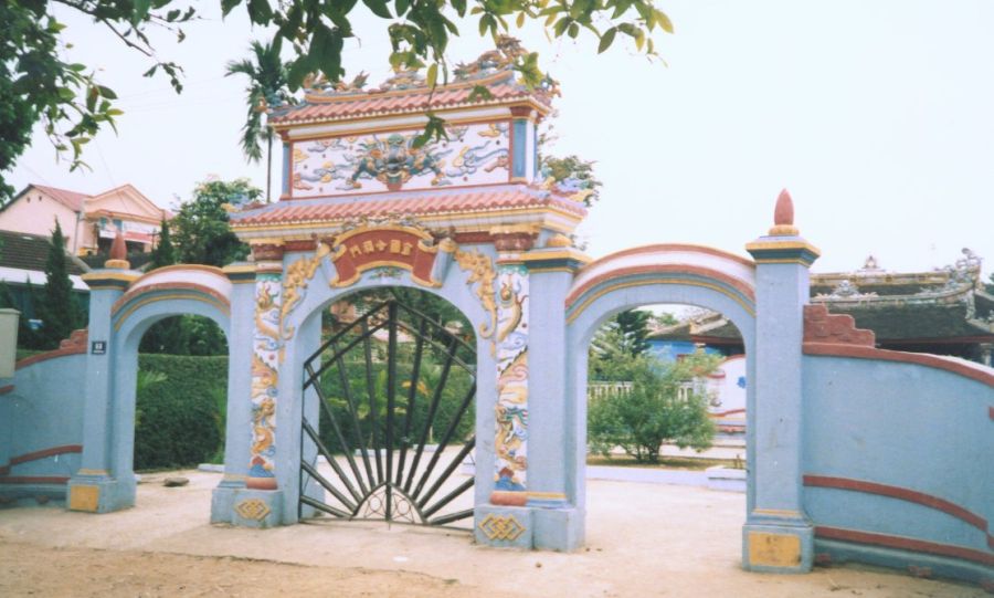 Temple Gateway in Hue
