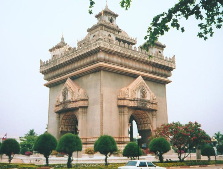 Cotopaxai Monument in Vientiane