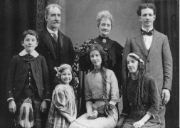 William Walker & Family c 1912