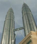Petronas_towers_w.jpg