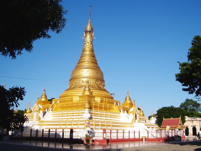 Eindawya Paya in Mandalay in northern Myanmar / Burma