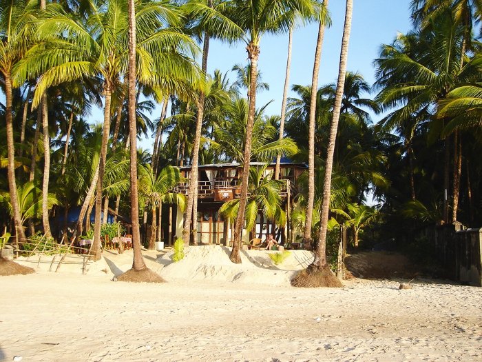 Lodge on Ngapali Beach on the Bay of Bengal on the western coast of Myanmar / Burma