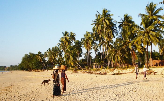 Ngapali Beach on the Bay of Bengal on the western coast of Myanmar / Burma
