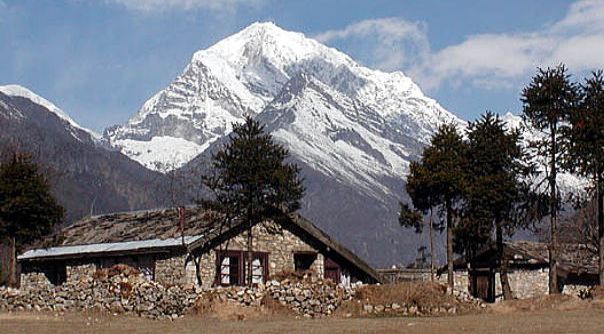Tengi Kagi Tau in the Nepal Himalaya