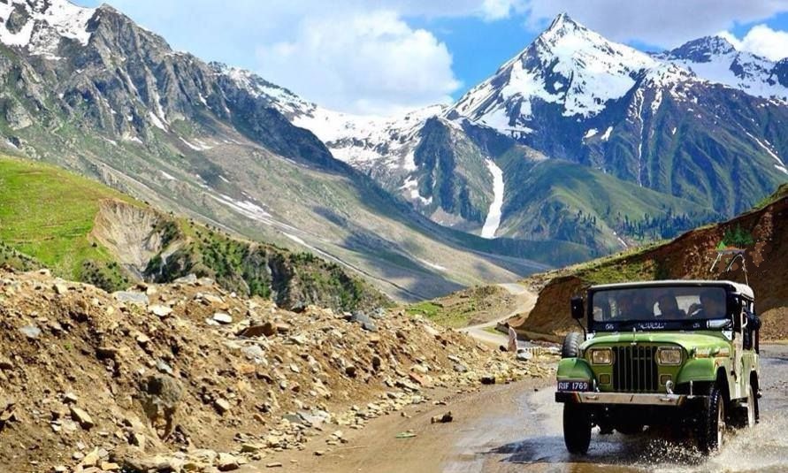 Jeep safari in Northern Pakistan
