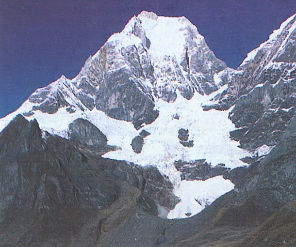 Yerupaja ( 6635 metres ) - second highest mountain in Peru and the highest in the Cordillera Huayhuash