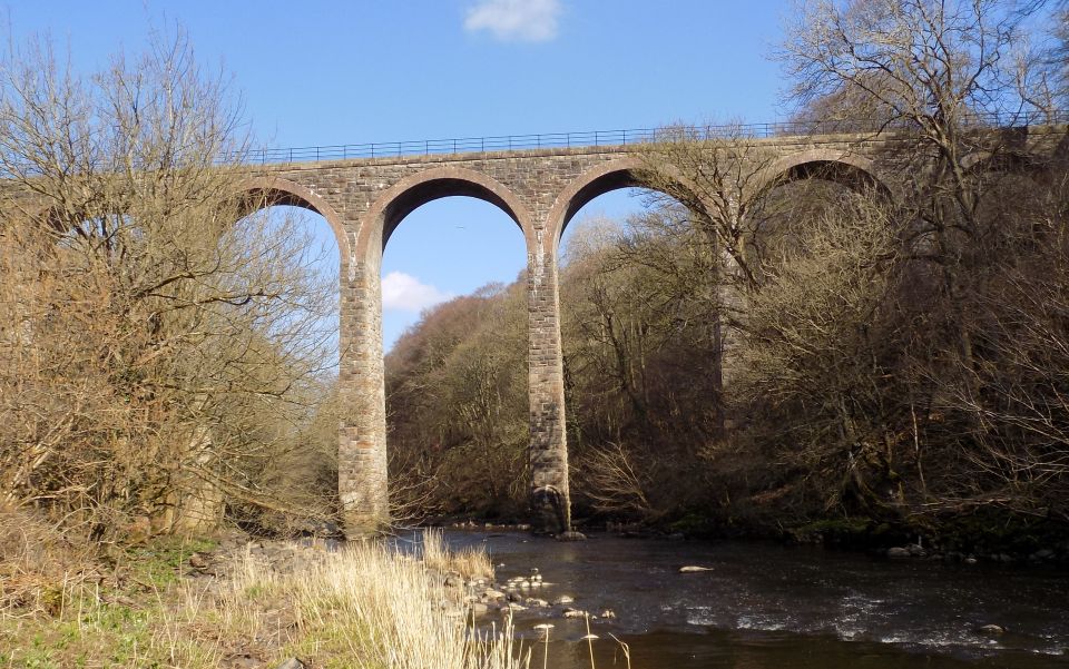 Viaduct over Almond River in Almondell Country Park