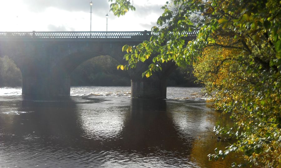 Bothwell Bridge over the River Clyde
