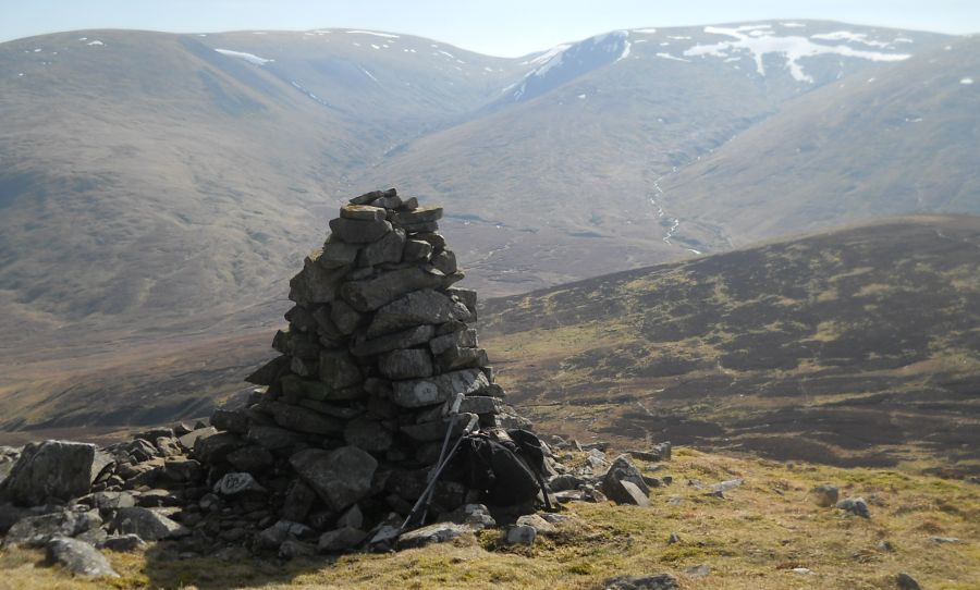 Manor Hills of the Scottish Borders from Porridge Cairn on ascent of Broad Law