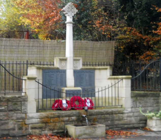 War Memorial in Crossford Village
