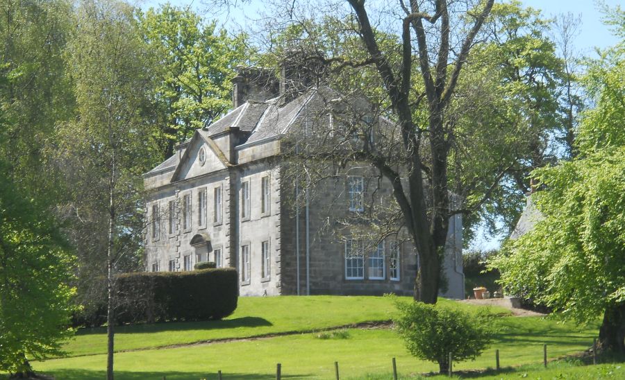 Balgray House adjacent to Balgray Reservoir and Dams to Darnley Country Park