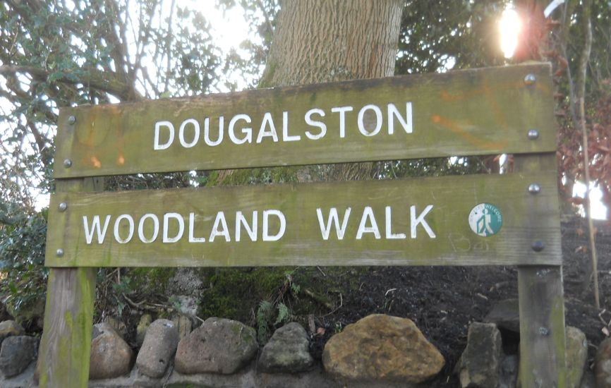 Signpost on Baldernock Road for Dougalston Woodlands Walk