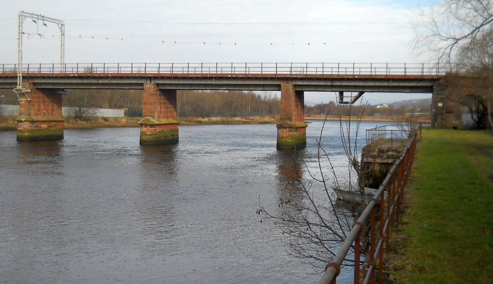 Railway bridge over the River Leven