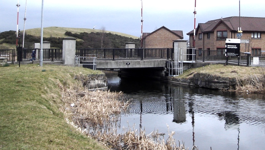 Lifting Bridge at Bonnybridge on Forth & Clyde Canal