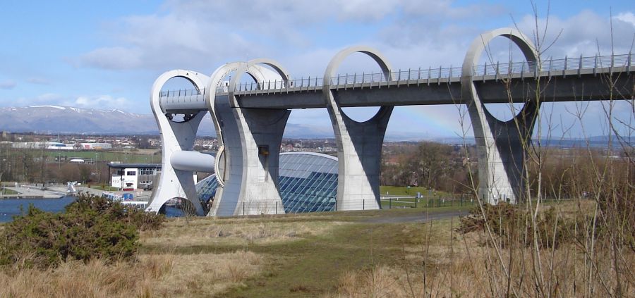 The Falkirk Wheel connecting the Union Canal with the Forth and Clyde Canal