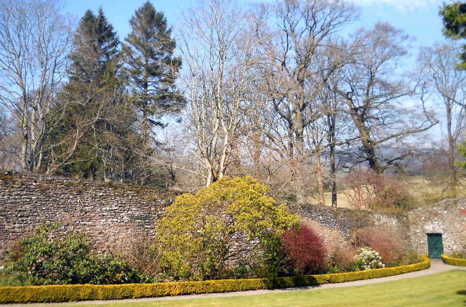 Walled garden in Geilston Gardens