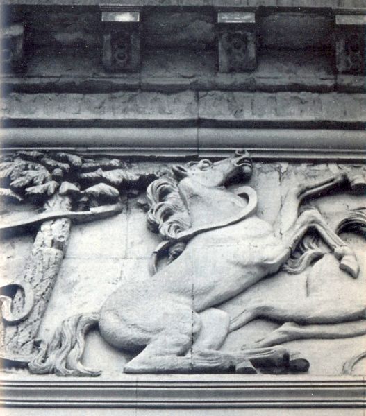 Stone Carvings on First Church of Christ Scientist in Glasgow