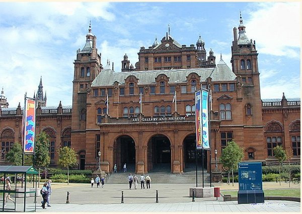 Glasgow Museum and Art Gallery at Kelvingrove