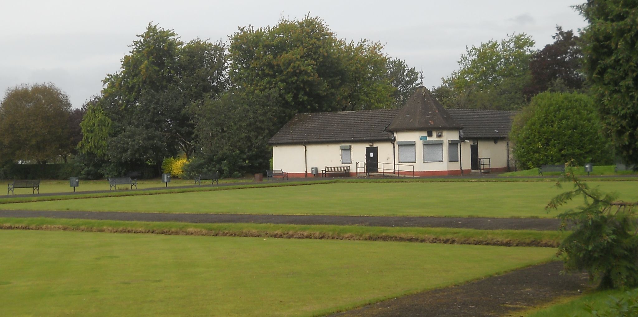 Bowling Greens and the Pavilion in Knightswood Park ( b1947 )
