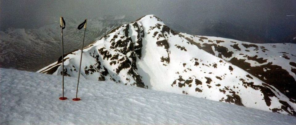Sgurr an Lochain is one of the 7 Munros on the 14km South Glen Sheil Ridge