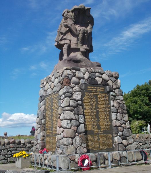 War Memorial at Dunollie