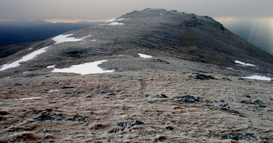Summit ridge from Meall a'Churain to Sgiath Chuil