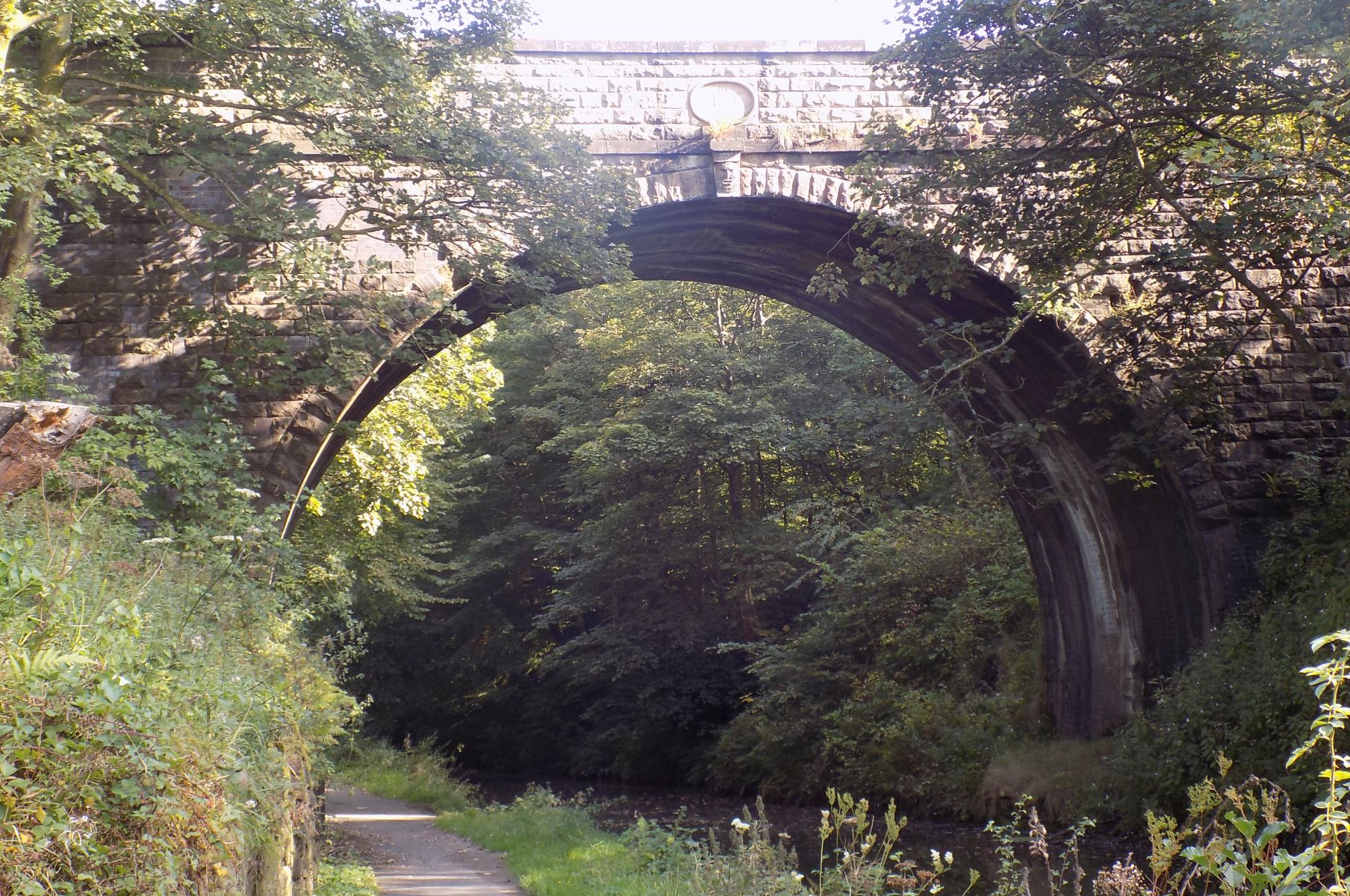 Glen Bridge over Union Canal between Falkirk and Linlithgow