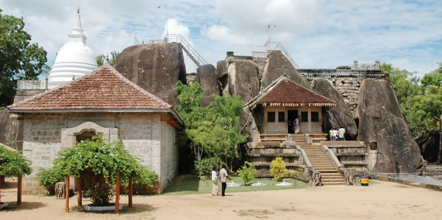 Isurumuniya Vihara rock temple in Anuradhapura