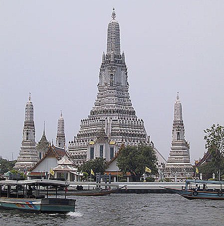 Wat Arun, the Temple of Dawn, in Bangkok