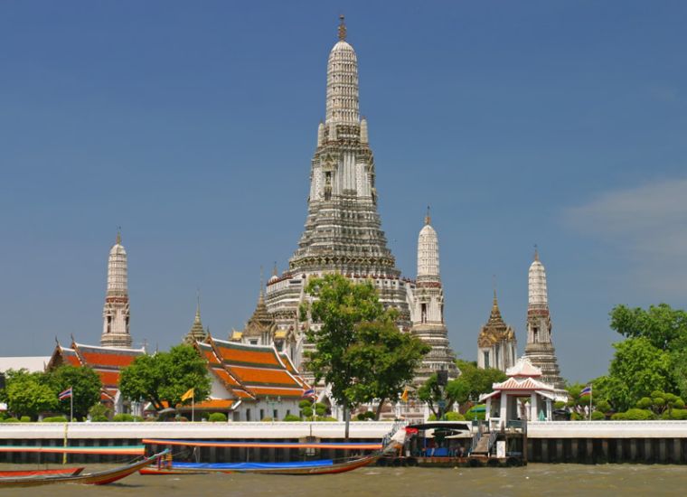 Wat Arun, Temple of Dawn, from Chao Phraya River